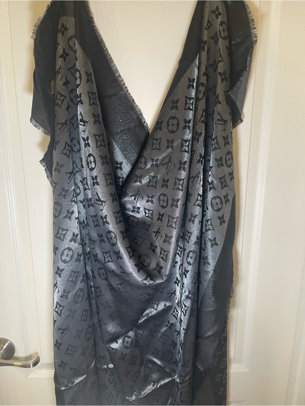 Louis Vuitton Reversible Black Monogram Wrap Scarf